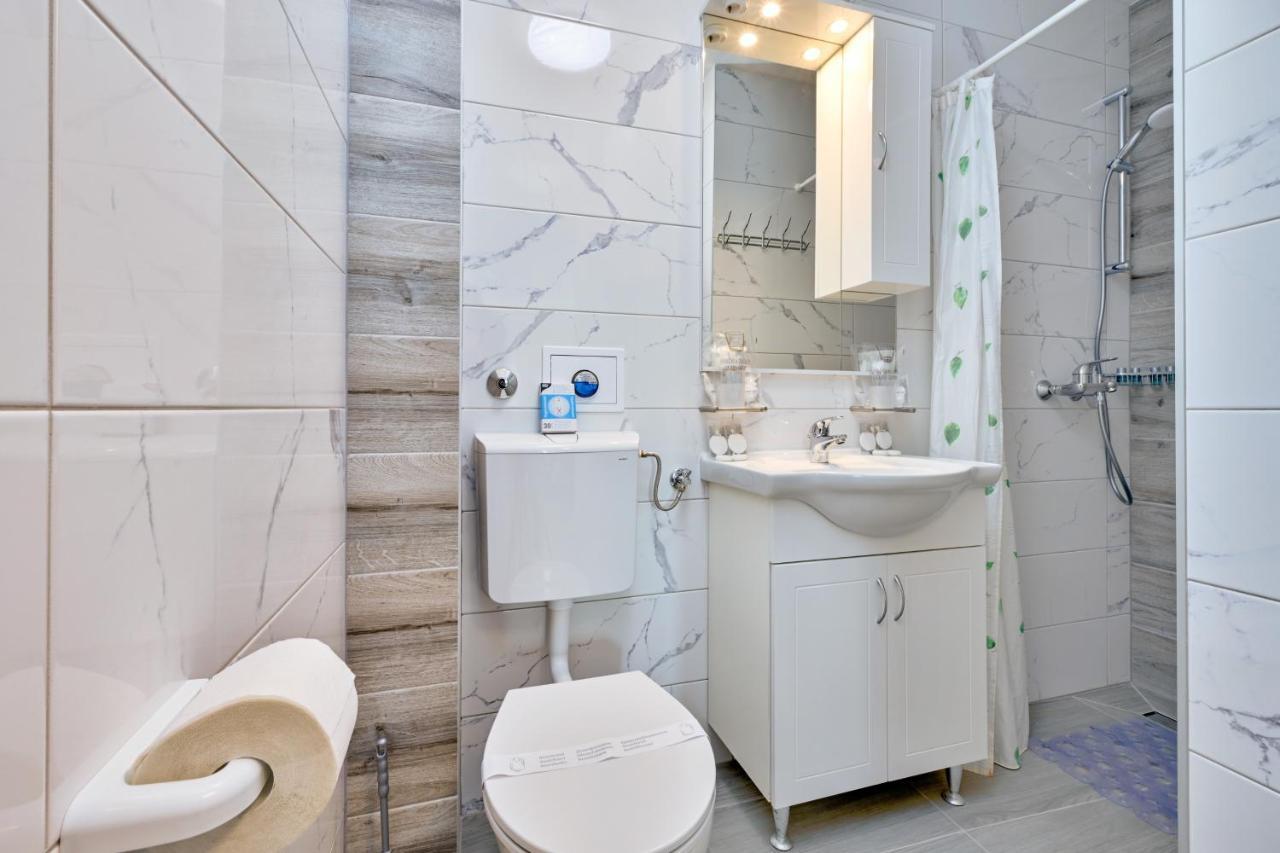 Apartman Michael / Novalja / Zrce Esterno foto