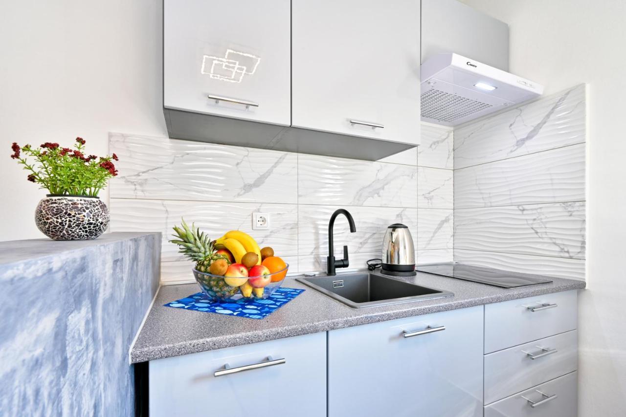 Apartman Michael / Novalja / Zrce Esterno foto